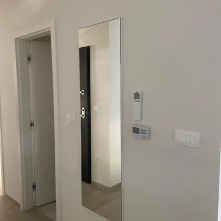 Baden Basanija, Umag-with Sea View, Parking And 300m From The Lejlighed Bašanija