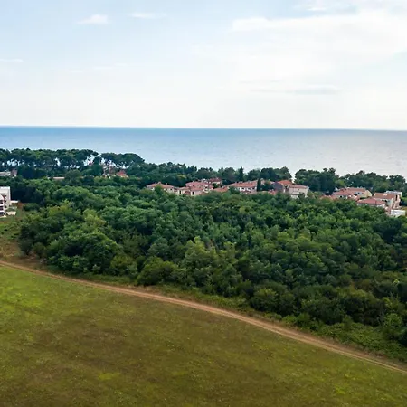 Baden Basanija, Umag-with Sea View, Parking And 300m From The * Basanija