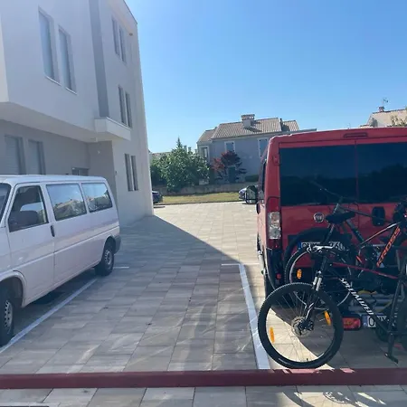 Baden Basanija, Umag-with Sea View, Parking And 300m From The Apartman Bašanija