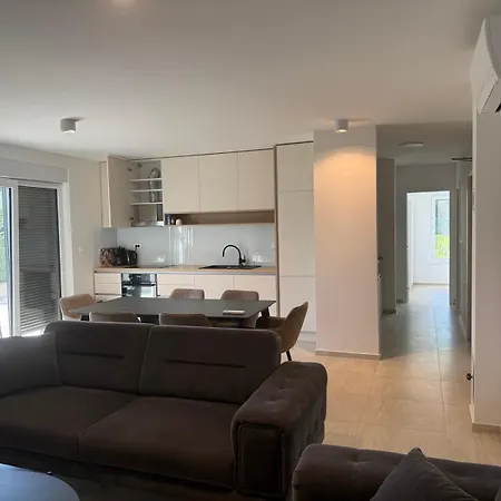 Apartment Baden Basanija, Umag-with Sea View, Parking And 300m From The Bašanija